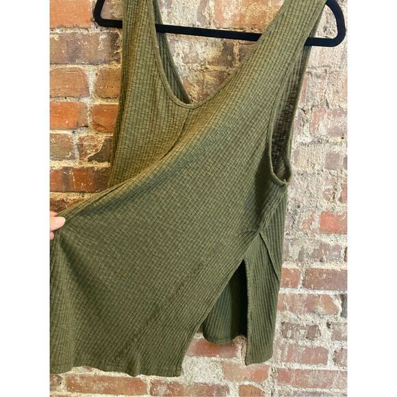 Cleo & Wolf Green Button-down Flowy Ribbed Tanktop Ladies Size XL - Picture 7 of 7